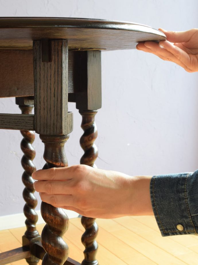 カンタンに伸び縮み出来ます。