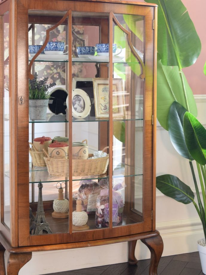 アンティークガラスの扉