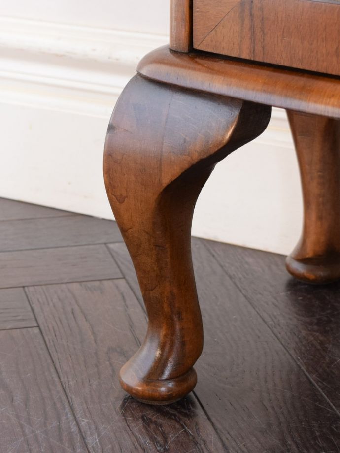 アンティーク家具の脚