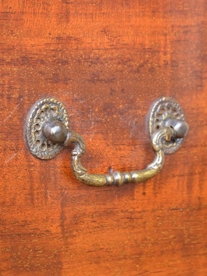 アンティーク家具の取っ手