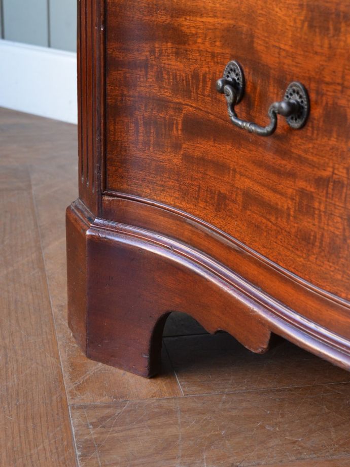 アンティーク家具の脚