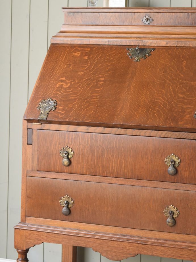 おしゃれなアンティークの家具