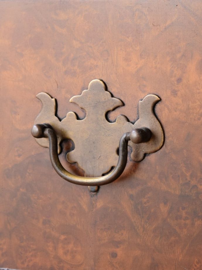 アンティークチェストの取っ手