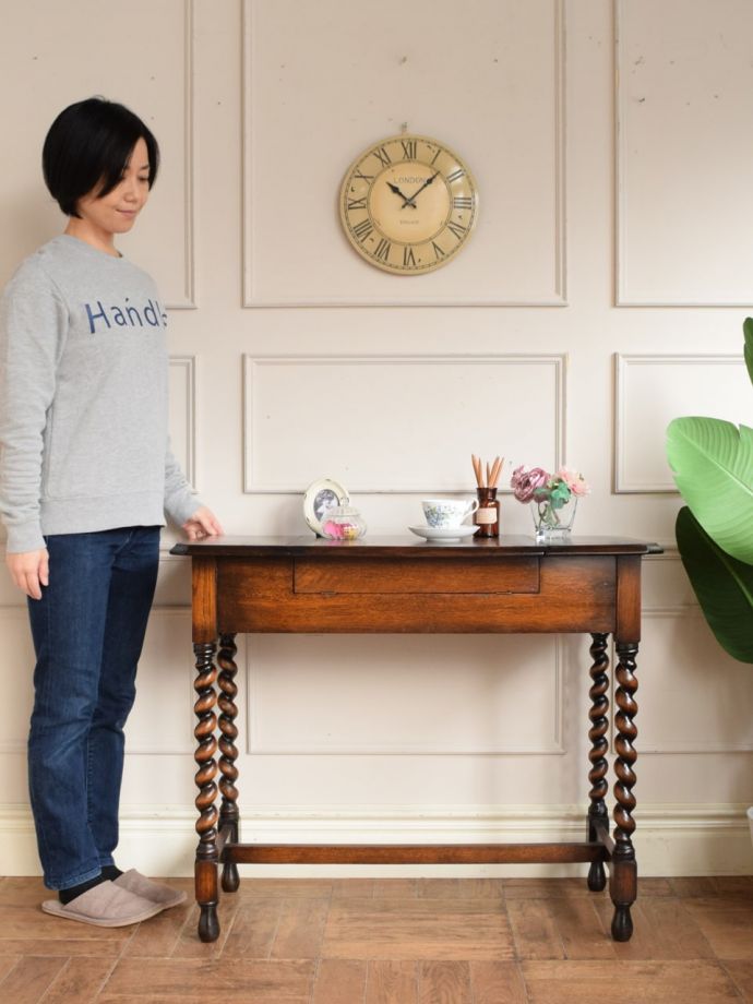 英国のアンティークデスク、めずらしいトランスフォーム型の書斎机(q