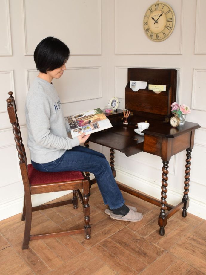 英国のアンティークデスク、めずらしいトランスフォーム型の書斎机(q