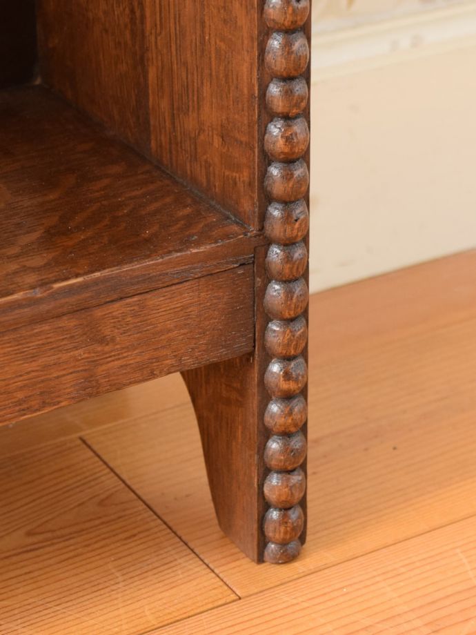 アンティーク家具の脚