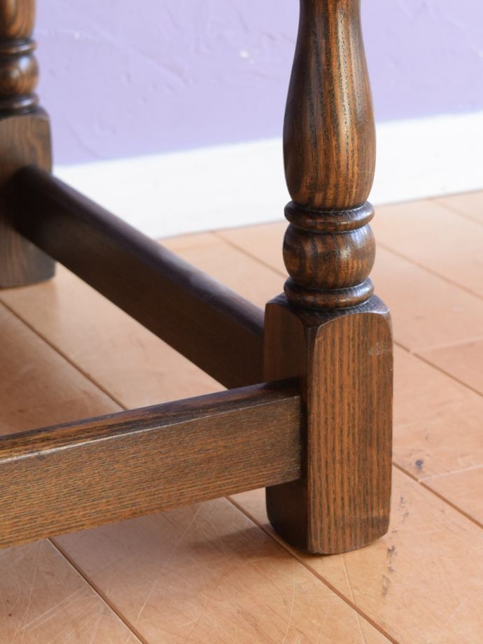 アンティーク家具の脚