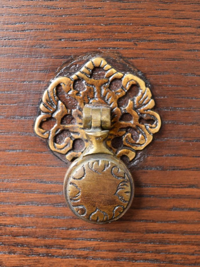 アンティークチェストの取っ手