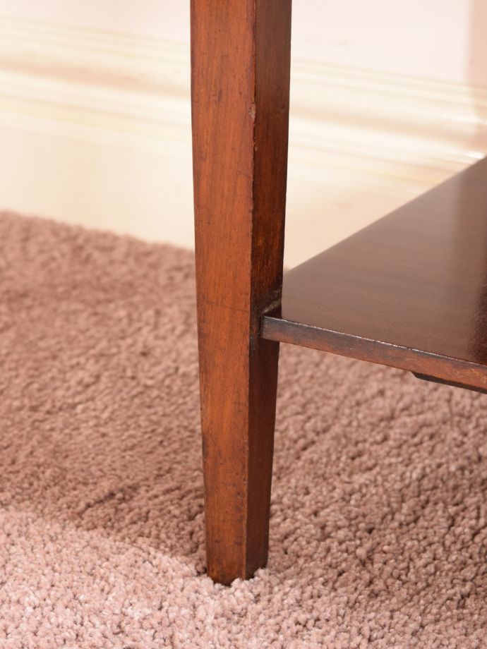 アンティーク家具の脚