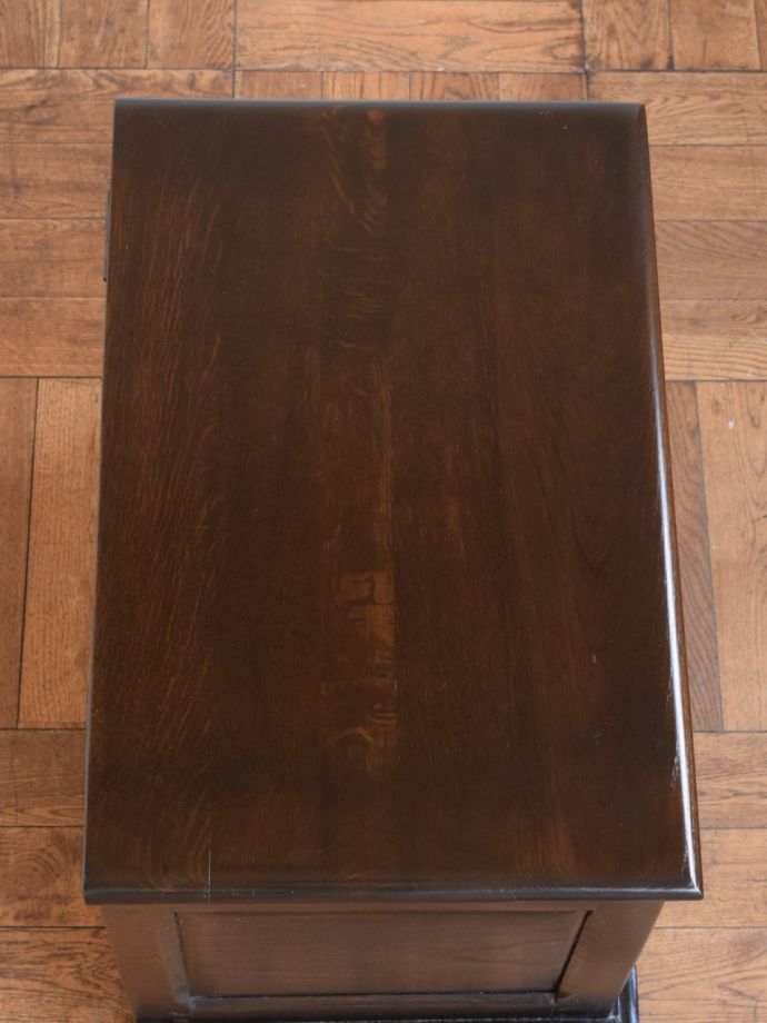 ブランケットボックスの天板