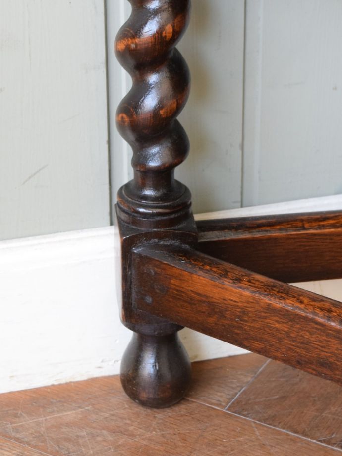 アンティーク家具の脚