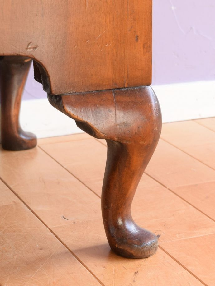 アンティーク家具の脚