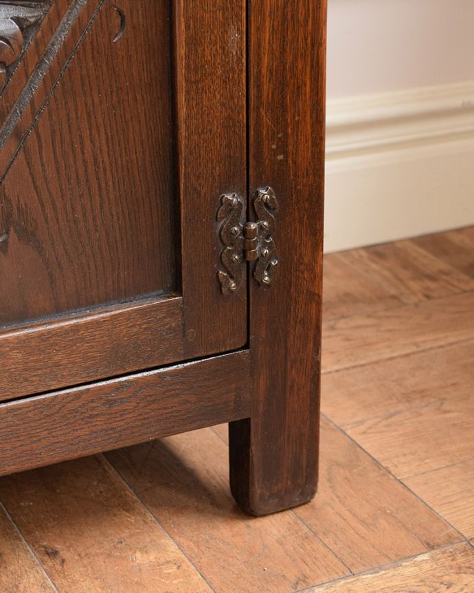 アンティーク家具の脚