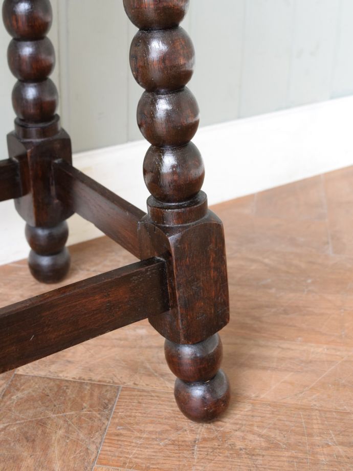 アンティーク家具の脚