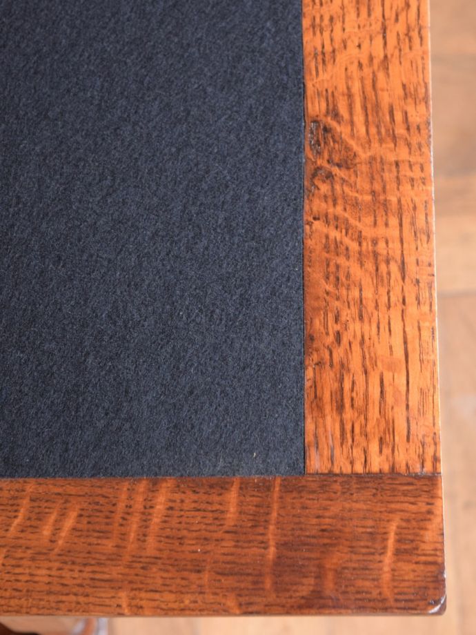 アンティークワゴンの木目