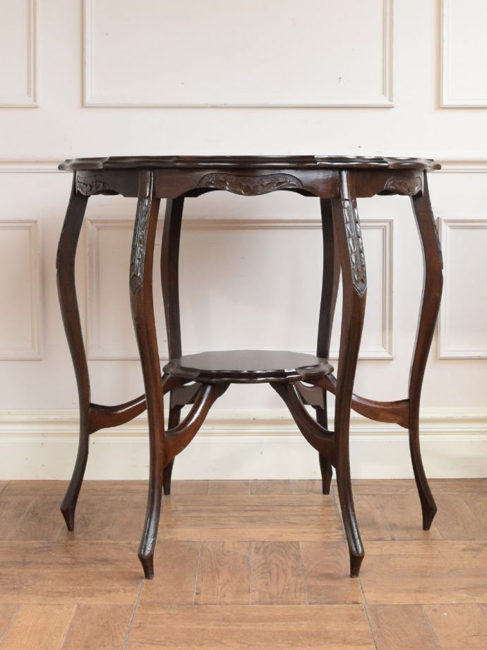 オケージョナルテーブルの側面