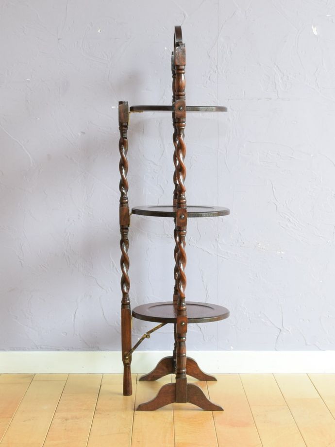 ケーキスタンドの側面