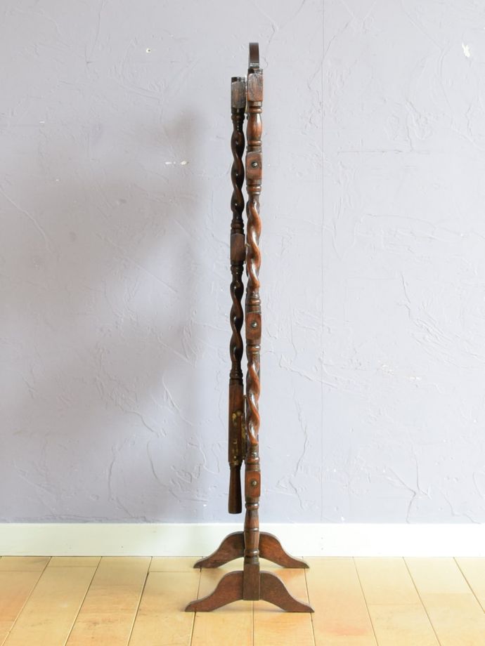 畳んだ時のケーキスタンドの側面