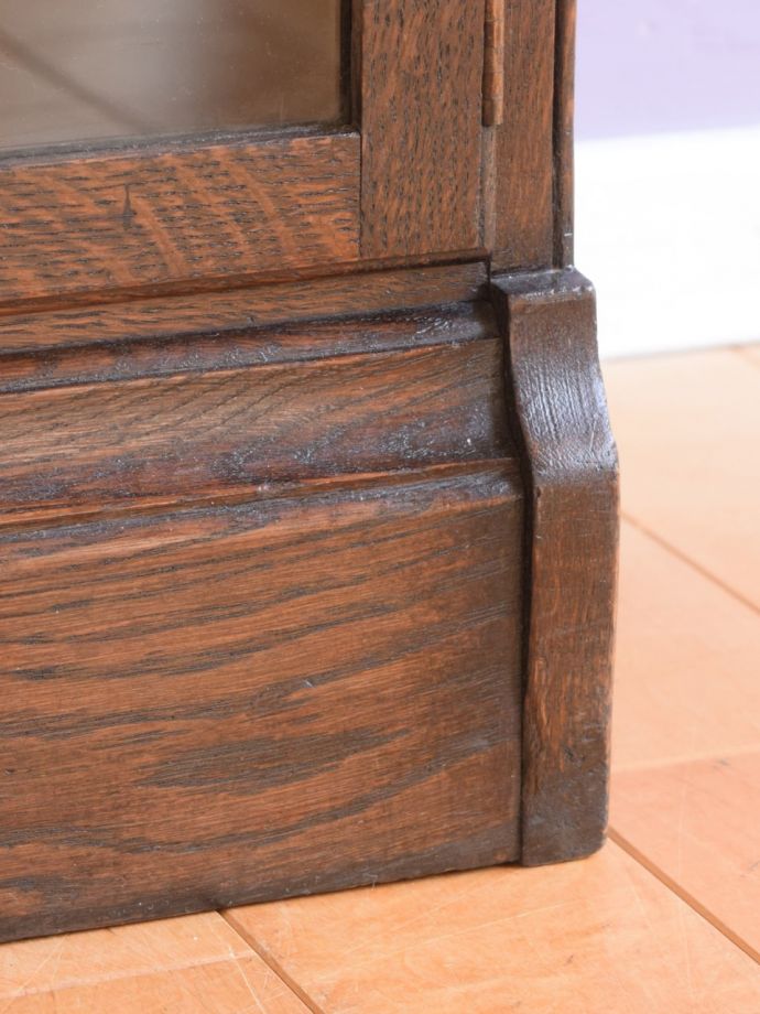 アンティーク家具の脚