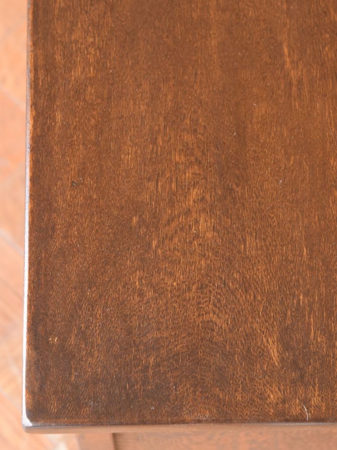 ブランケットボックスの天板