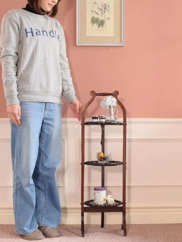 アンティークのケーキスタンド