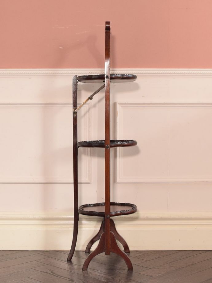 ケーキスタンドの側面