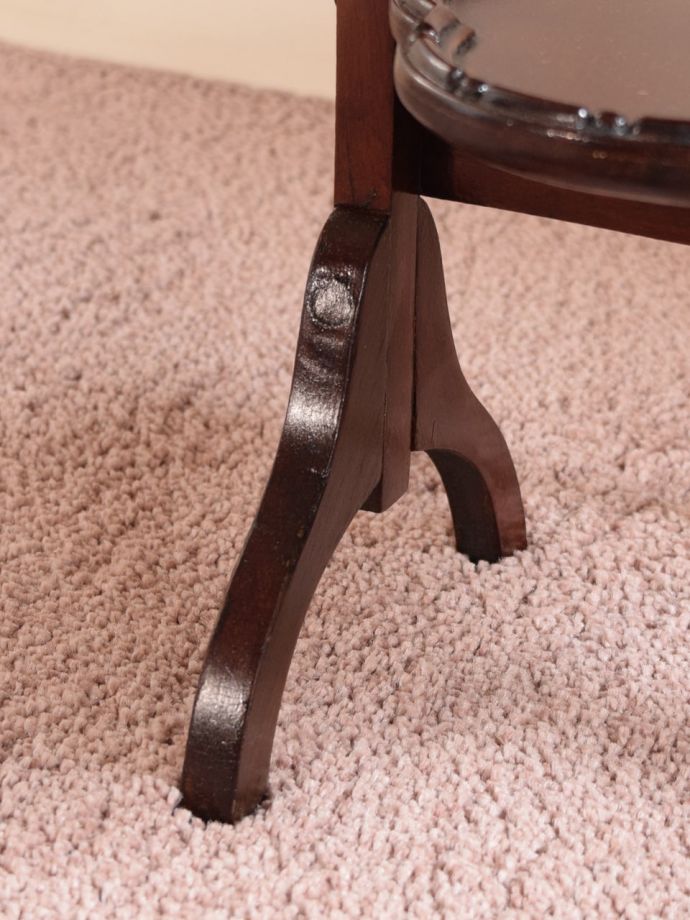 アンティーク家具の脚