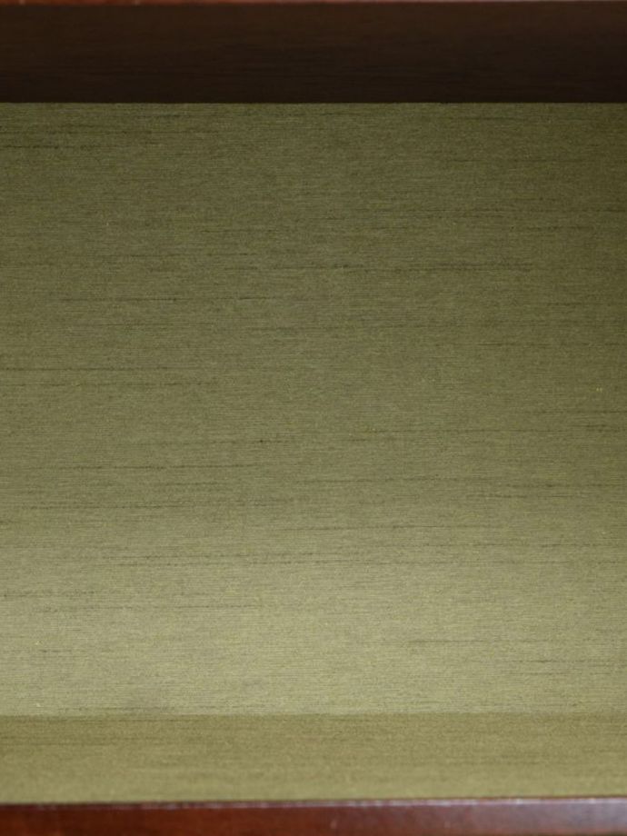 ガラスキャビネットの生地