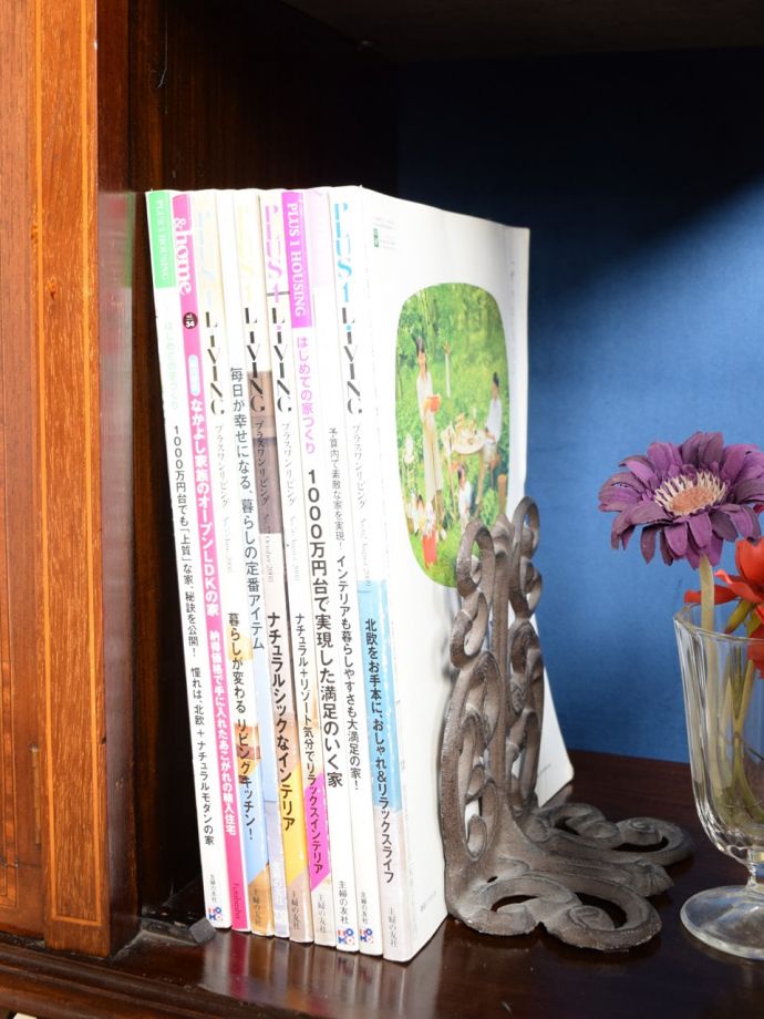 収納たっぷりのキャビネット