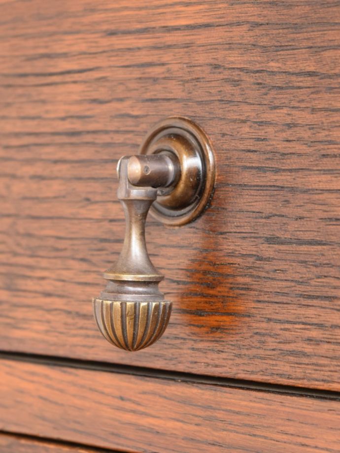 アンティーク家具の取っ手