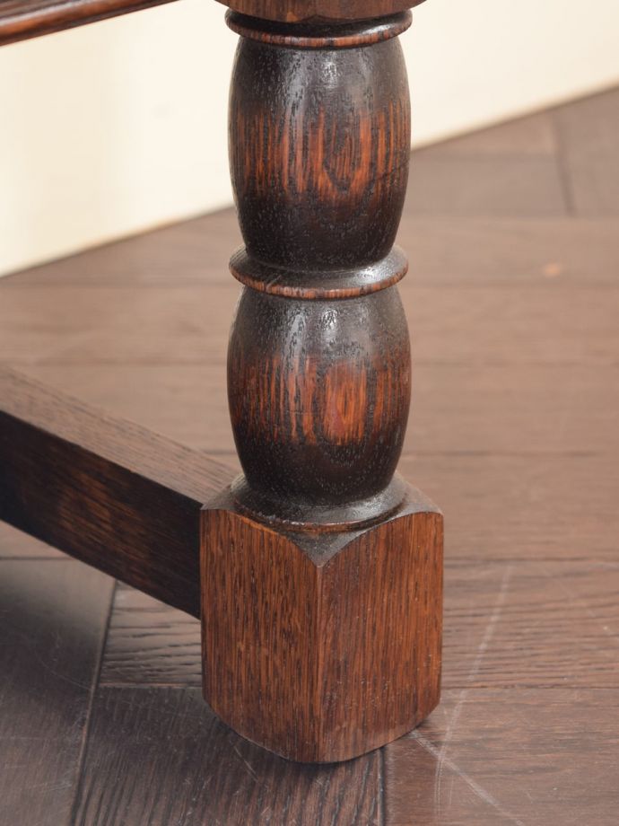 アンティーク家具の脚