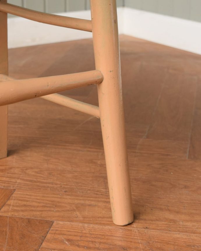 アンティークチェアの脚