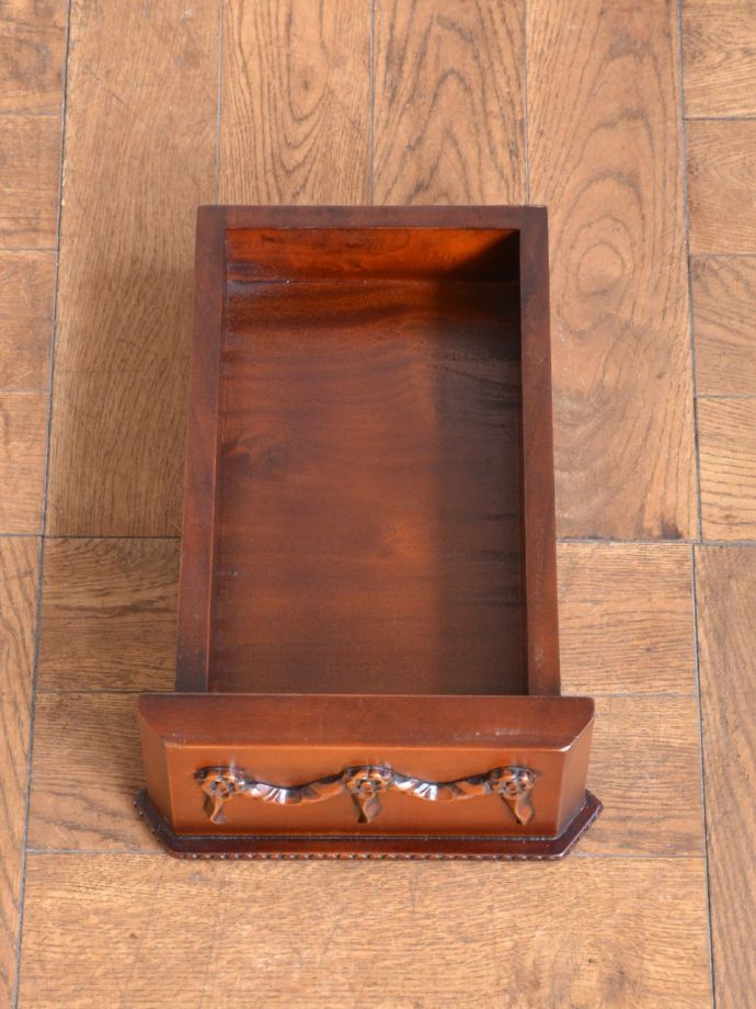 コンソールテーブルの引き出しの中