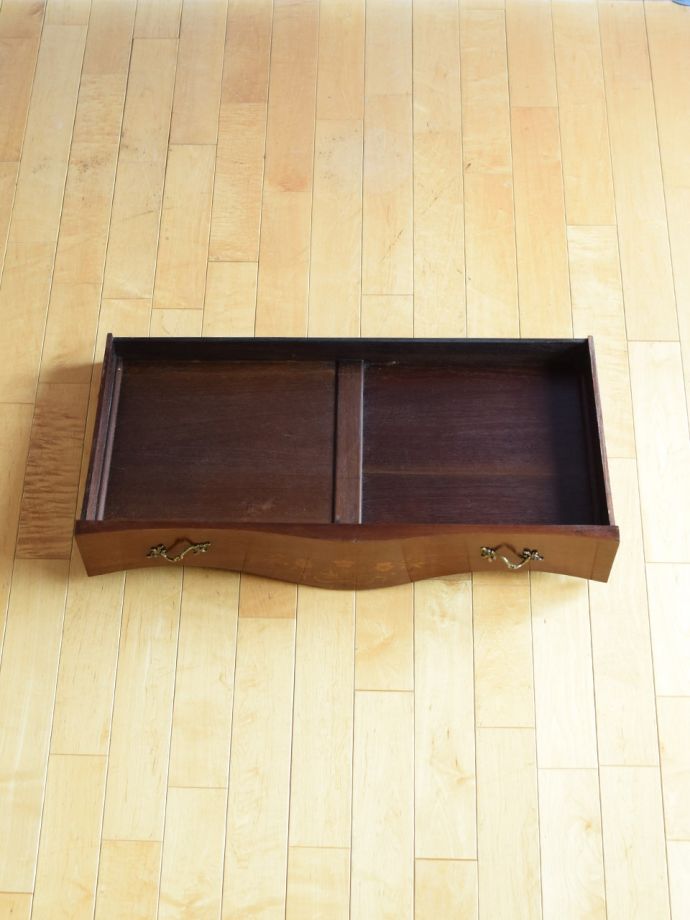 アンティークデスクの引き出し