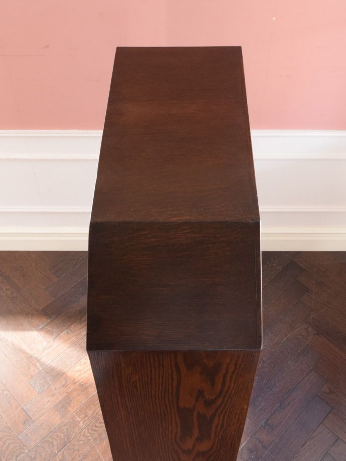 キャビネットの天板