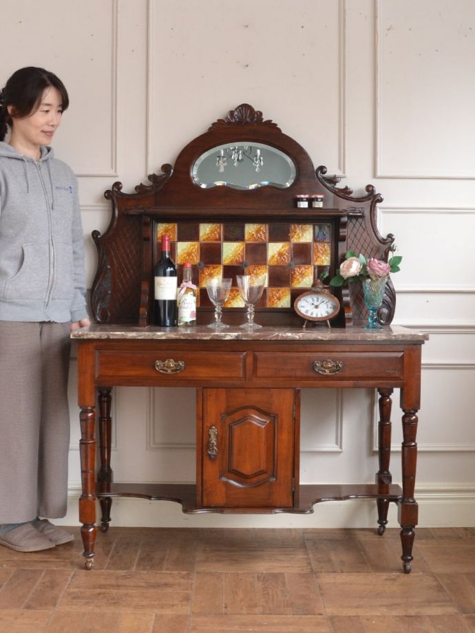 英国のアンティーク家具、ウォッシュスタンド