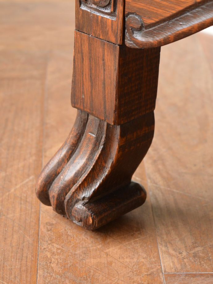 アンティーク家具の脚