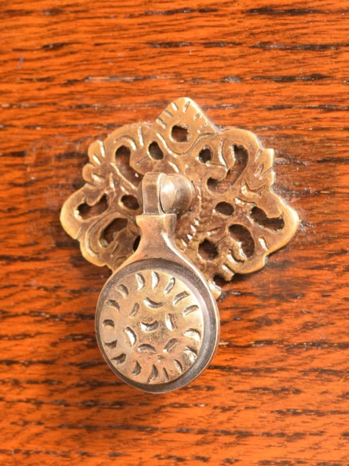 アンティークチェストの取っ手