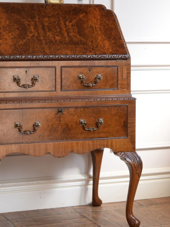 アンティーク家具らしさが漂うビューロー