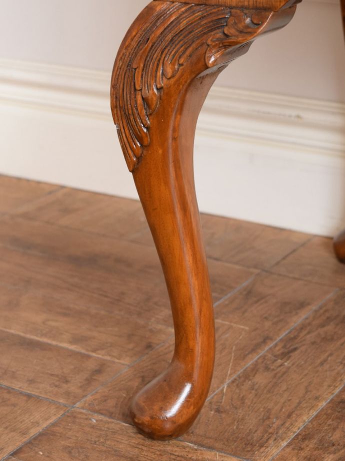 アンティーク家具の脚