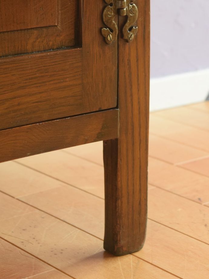 アンティーク家具の脚