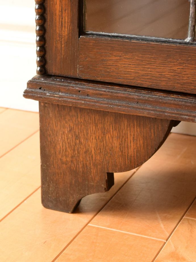 アンティーク家具の脚