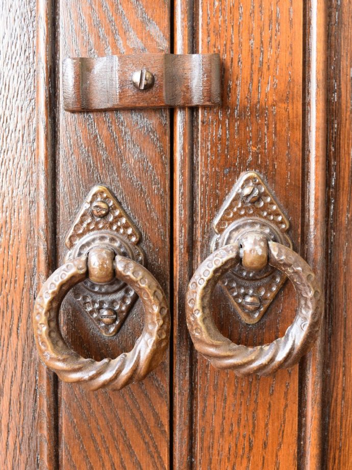 キャビネットの取っ手