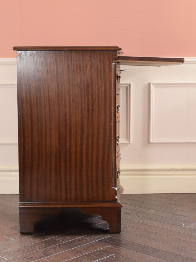 チェストの側面