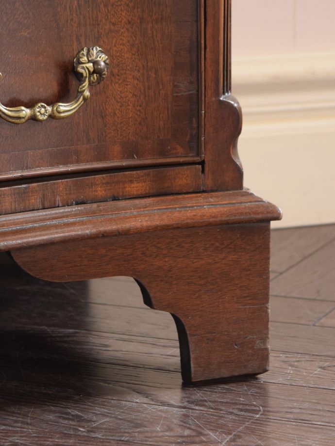 アンティーク家具の脚