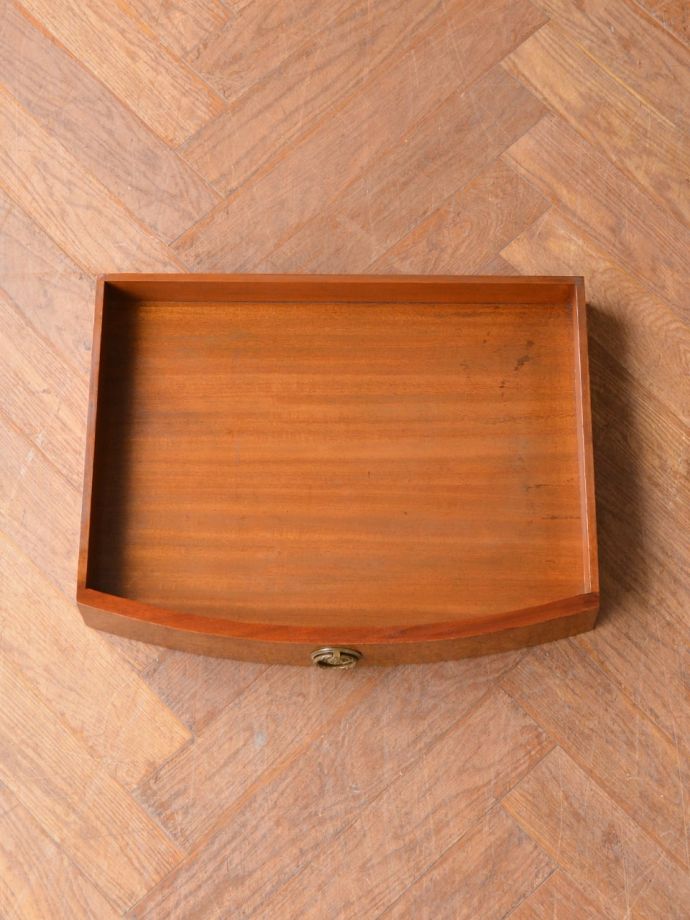 コンソールテーブルの引き出しの中