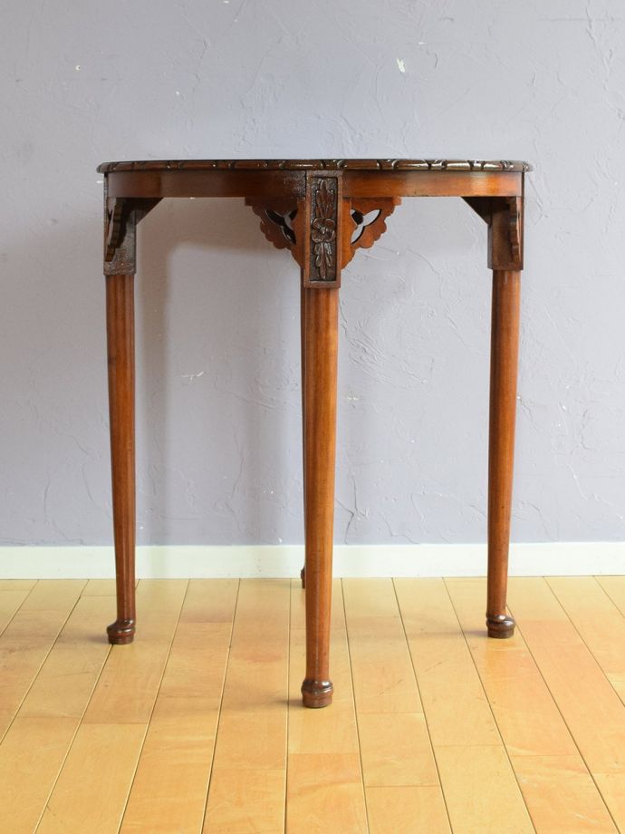 オケージョナルテーブルの側面