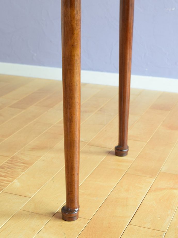 アンティーク家具の脚
