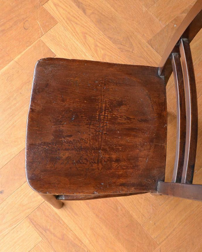 アンティークの椅子の座面