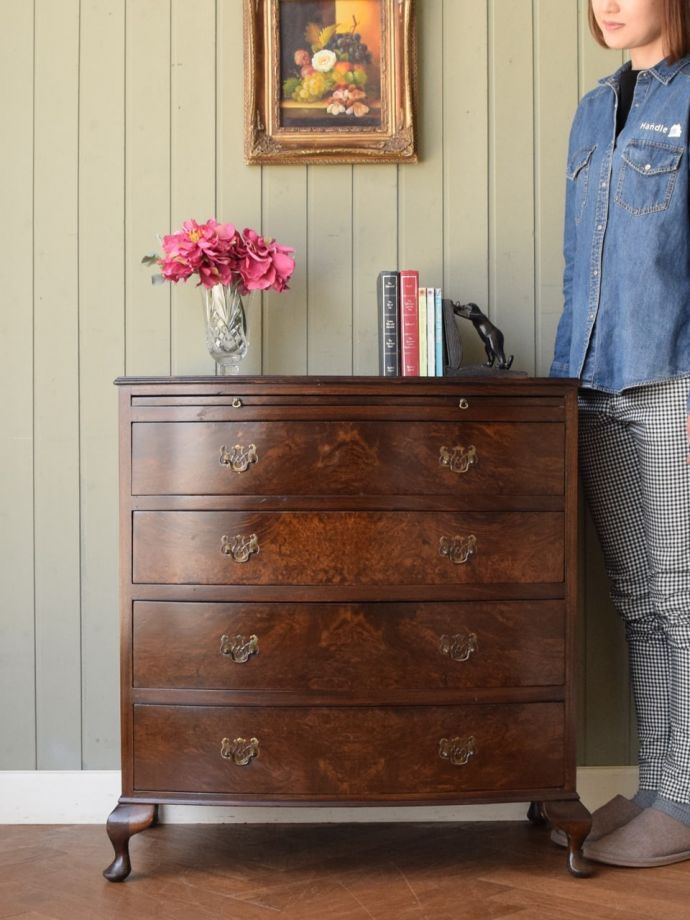 英国アンティークのチェスト